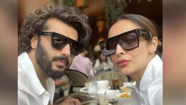 Arjun Kapoor Celebrated B’day With Malaika Arora; They get twin in white as they celebrate his birthday in Paris; see PICS of their casual vacation!