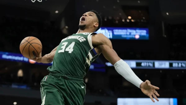 Giannis Antetokounmpo scores a career-high 55 points in the Milwaukee Bucks’ victory