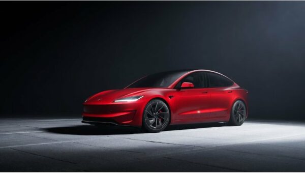Tesla Model 3 Performance Gets a Second Price Increase, 3 Weeks After Launch