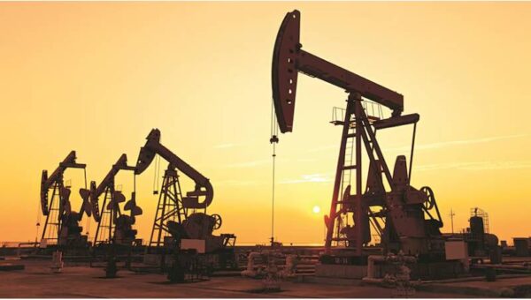 Crude Oil Prices Remain Stable as Markets Await US-China Trade Breakthrough