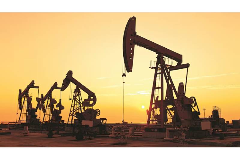 Crude Oil Prices Remain Stable as Markets Await US-China Trade Breakthrough